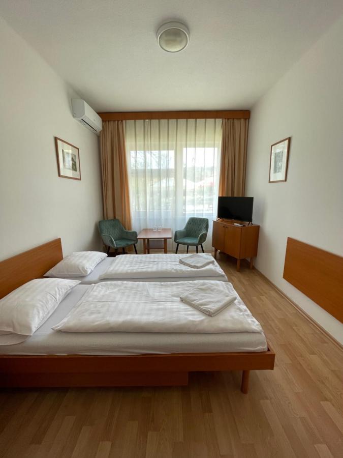 Hello Balcsi Apartmanhaz Tihany Bagian luar foto