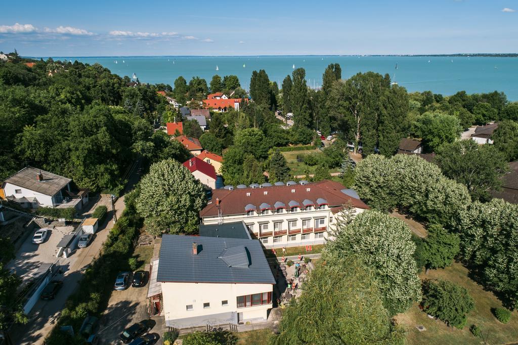 Hello Balcsi Apartmanhaz Tihany Bagian luar foto