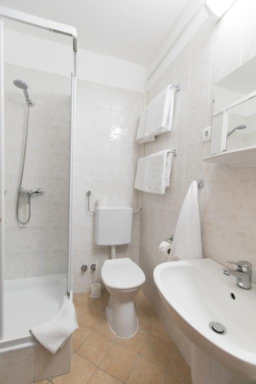 Hello Balcsi Apartmanhaz Tihany Bagian luar foto